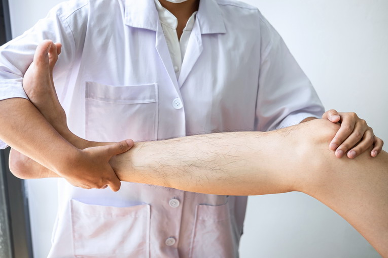 Dal cibo al movimento: strategie naturali contro il dolore articolare
