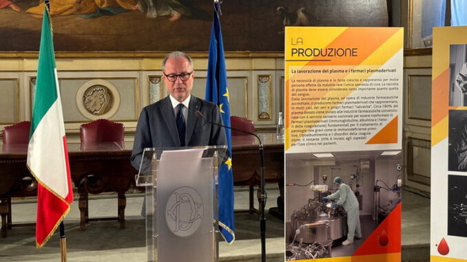 Alla Camera dei Deputati inaugurata mostra 'Il Viaggio del Plasma' Alla Camera dei Deputati inaugurata mostra 'Il Viaggio del Plasma'